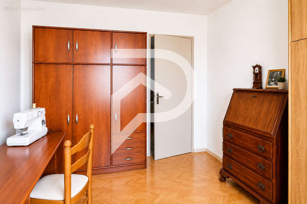 Maison 92 m², 3 chambres avec jardin, piscine et grand sous-sol - photo 10