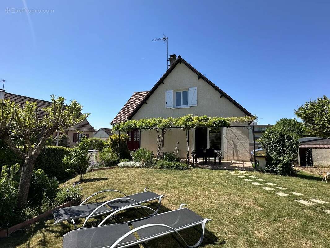 Maison à SAINT-GEORGES-SUR-BAULCHE