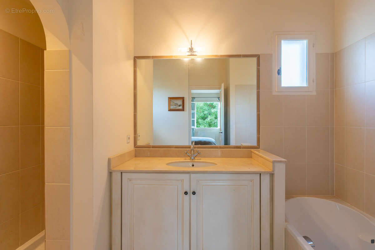 Maison à LA MOTTE