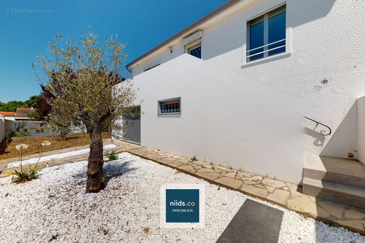 Maison à NIEUL-SUR-MER