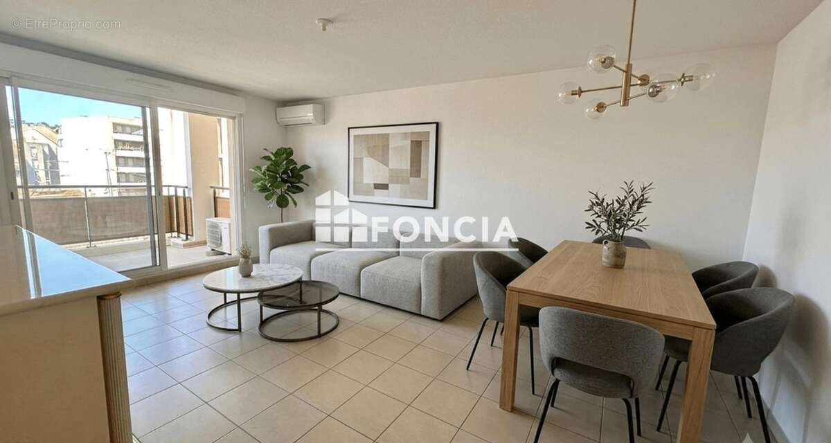 Appartement à MARSEILLE-8E