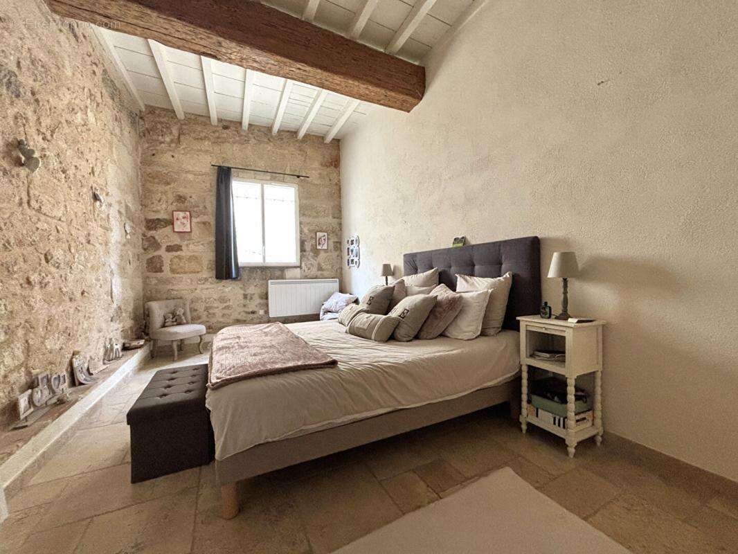 Maison à MAUGUIO