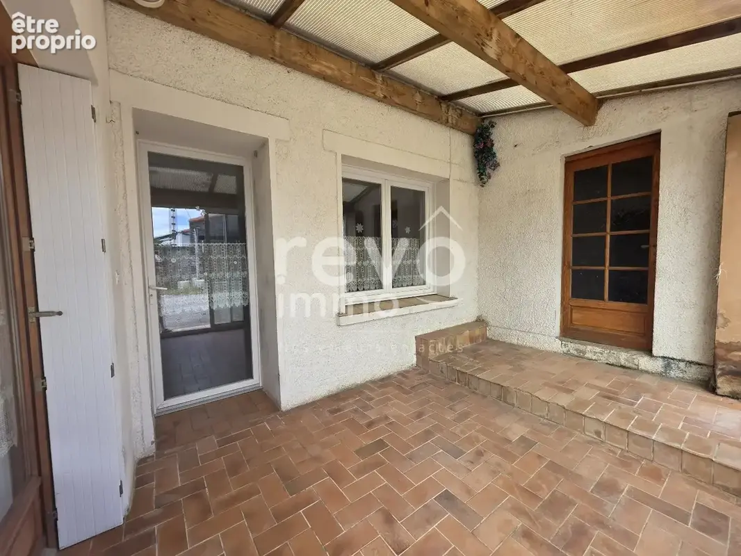 Maison familiale 175m² SAINT-COLOMBAN 44310 - photo 3
