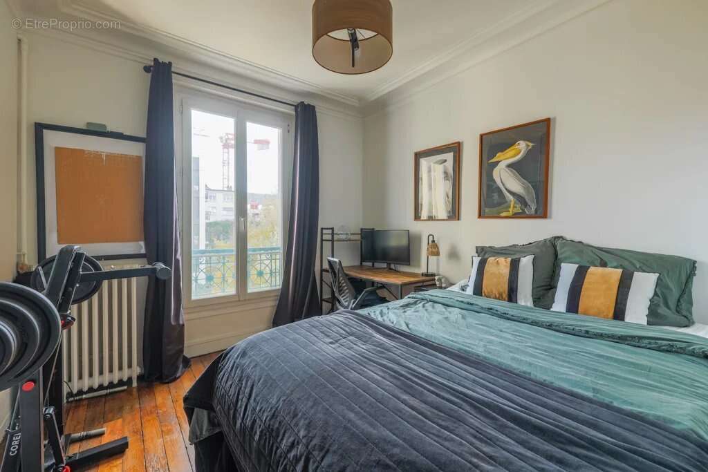 Appartement à LEVALLOIS-PERRET