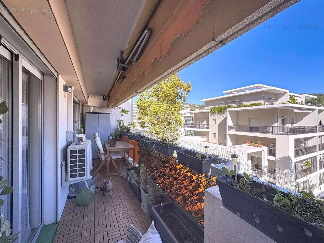 Appartement à LE CANNET