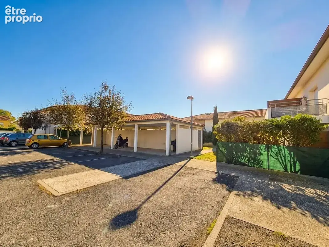 Superbe T3 de 59 m2 avec balcon et 2 Parkings - photo 9