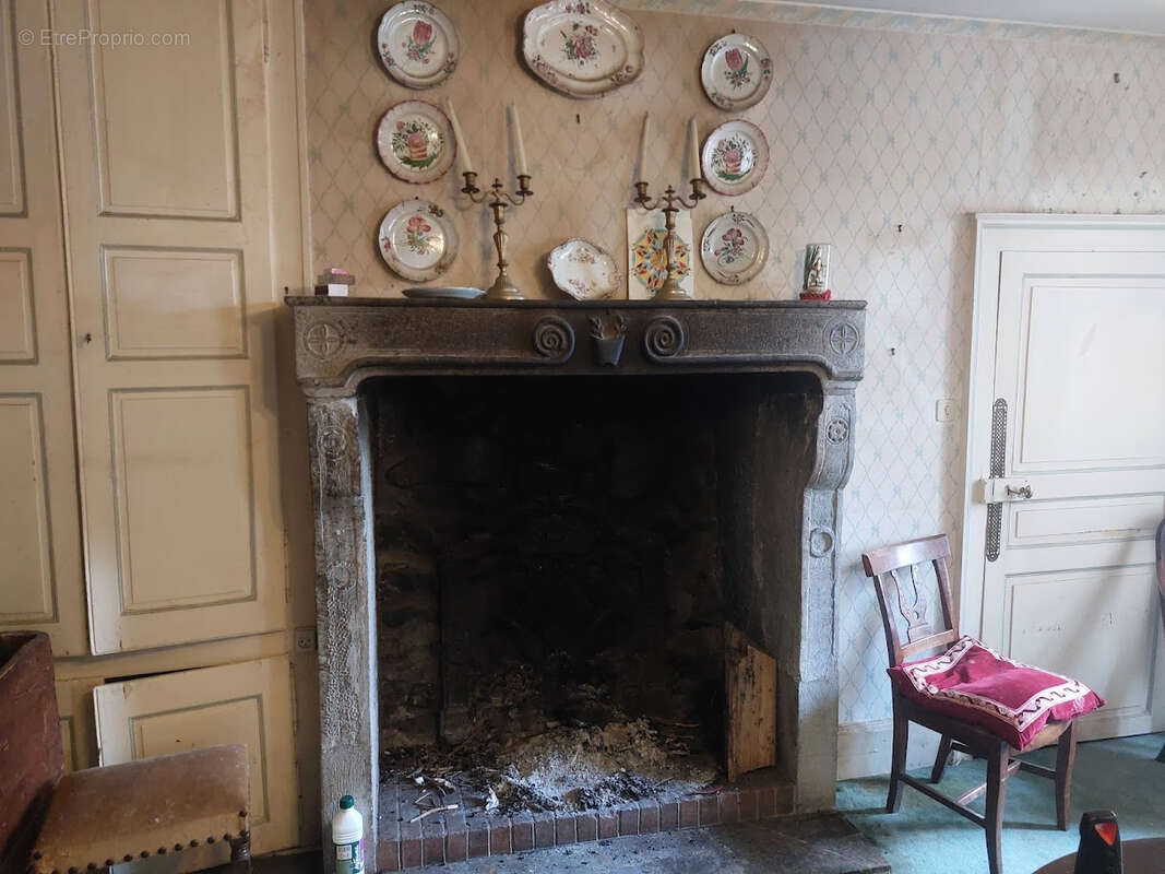 Maison à BUSSET