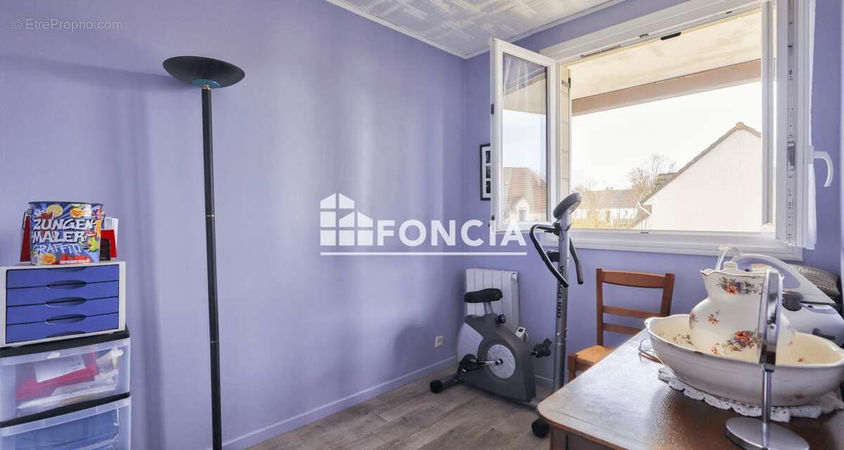 Appartement à MONTIGNY-LE-BRETONNEUX