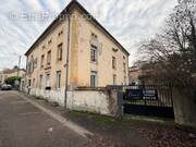 Appartement à THIAUCOURT-REGNIEVILLE