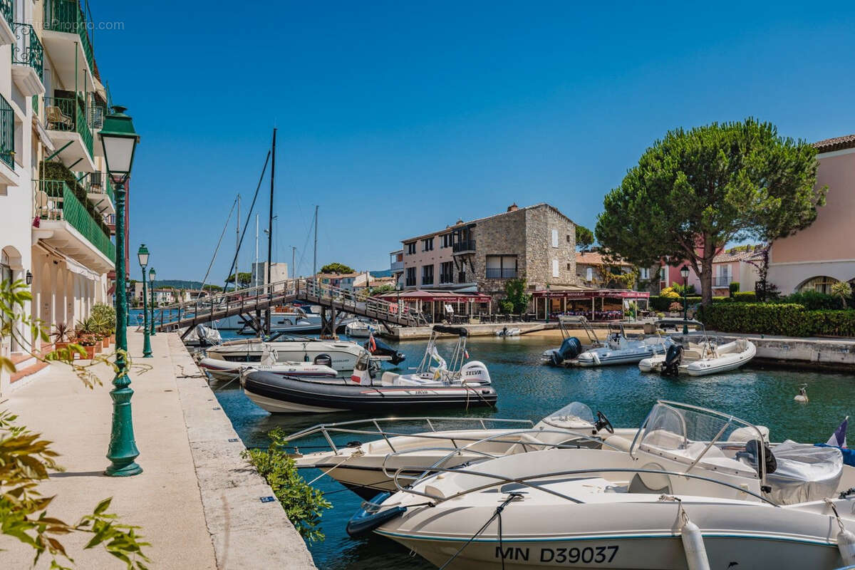 Appartement à GRIMAUD