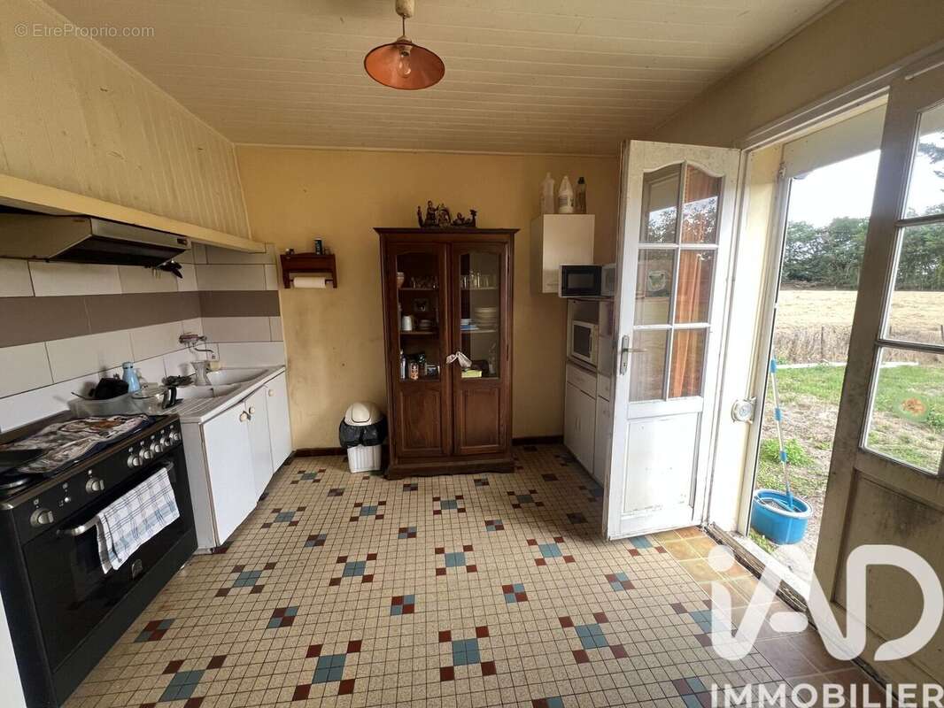 Maison 99 m² à Le Girouard  - photo 4