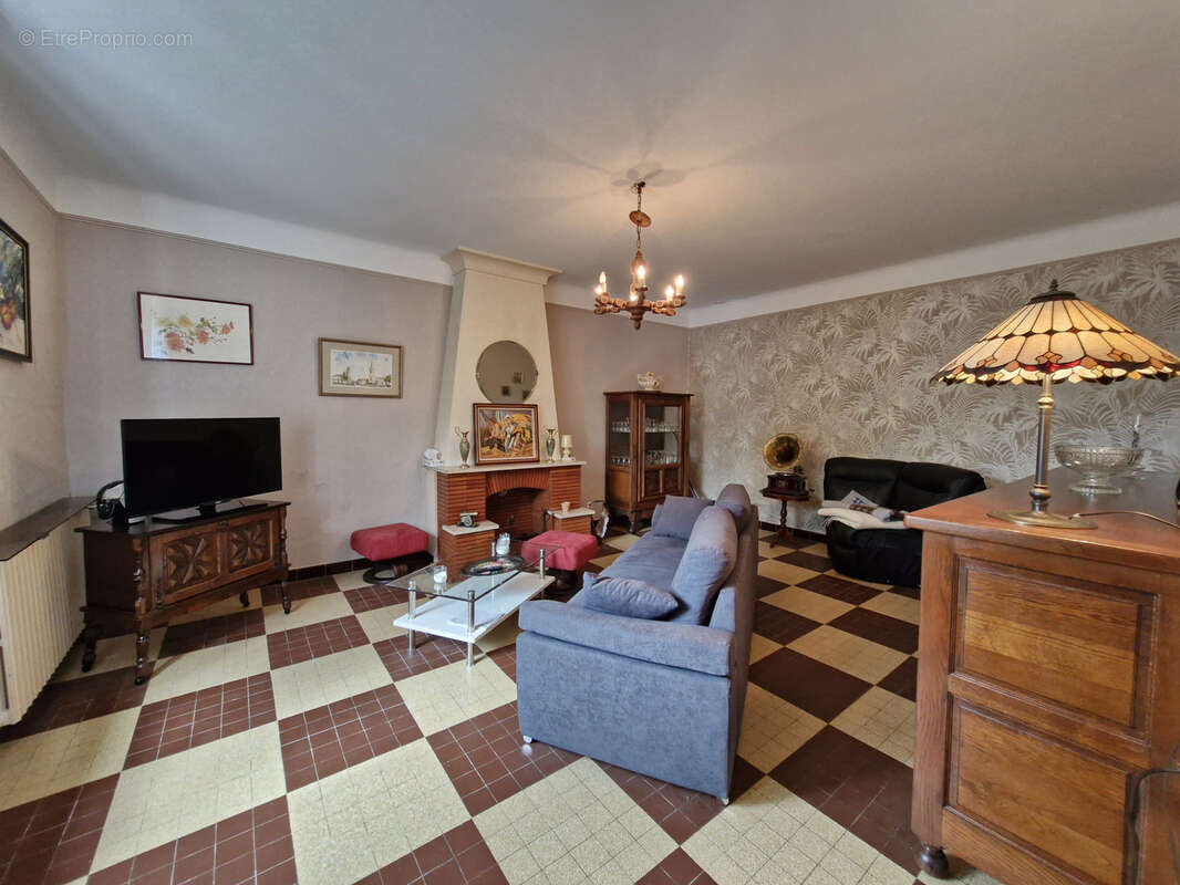 Maison à OURSBELILLE