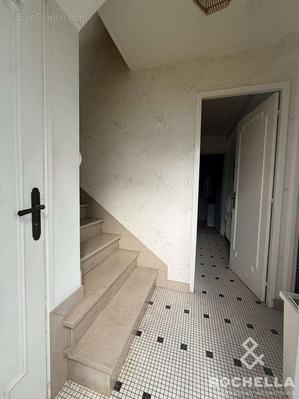 Maison à SAINT-JEAN-D&#039;ANGELY