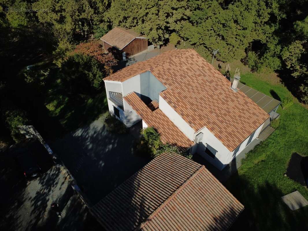 Maison à SAINT-AUBIN-DE-LANQUAIS