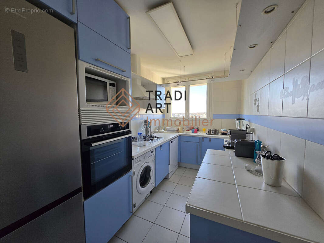 Appartement à CHILLY-MAZARIN