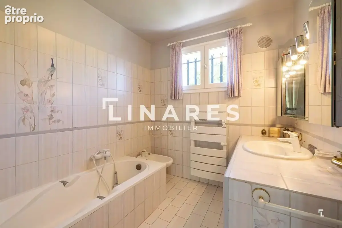 LA  FAMILIALE - Villa T5 de 125m² + Appartement de 46m² + Garage de 19m² -  Piscine - Parcelle 1500m² - 13013 Château Gombert - photo 17