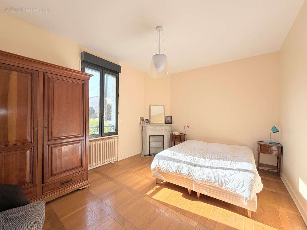 Maison à RUEIL-MALMAISON