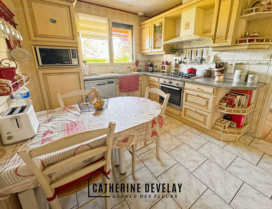 Maison à SAINT-PIERRE-DU-BOSGUERARD