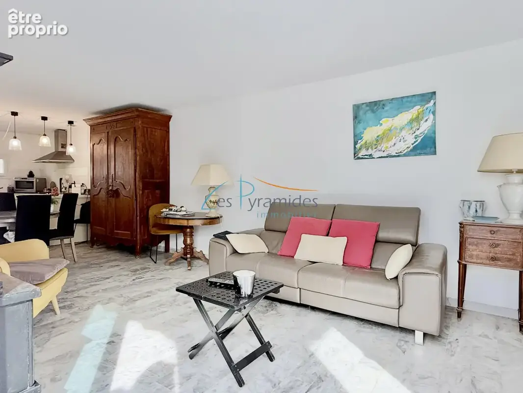 La grande motte - 1ere ligne couchant - 3 pieces avec garage - piscine - photo 8