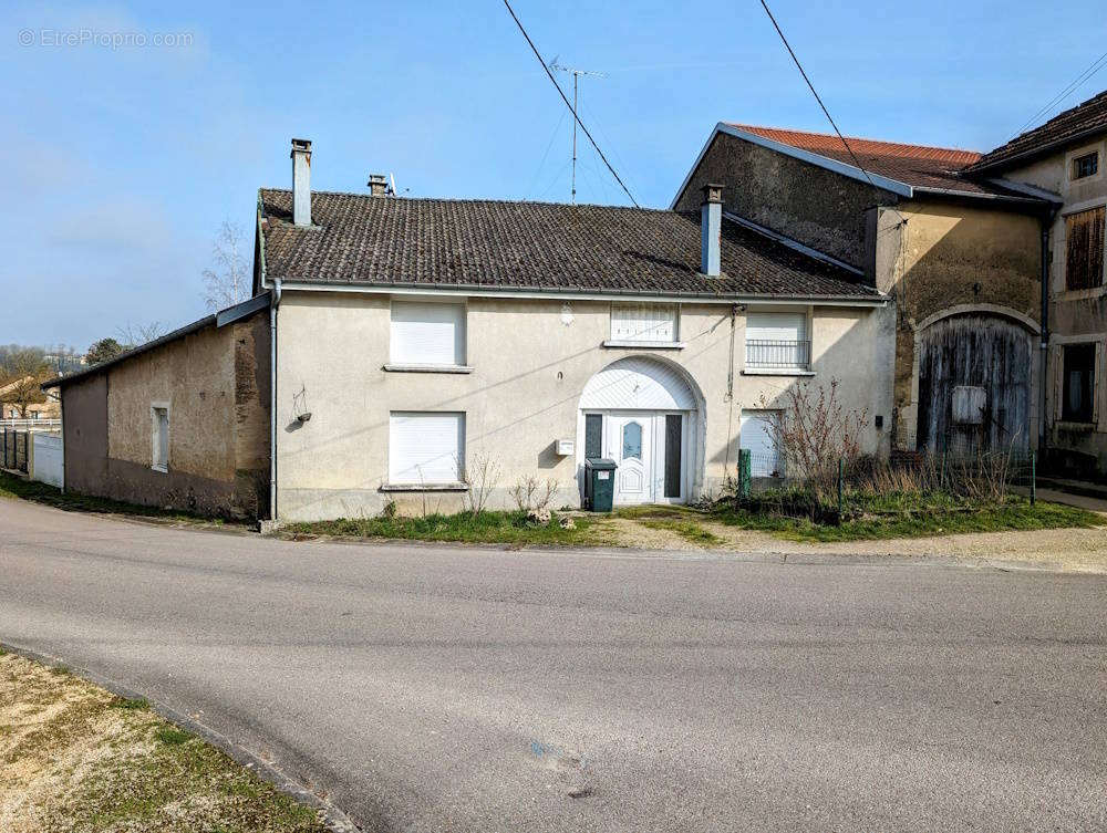 Maison à CHATENOIS