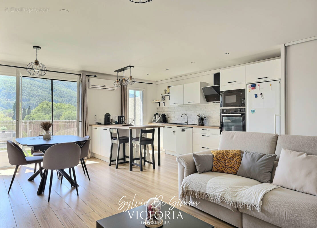 Appartement à LA VALETTE-DU-VAR