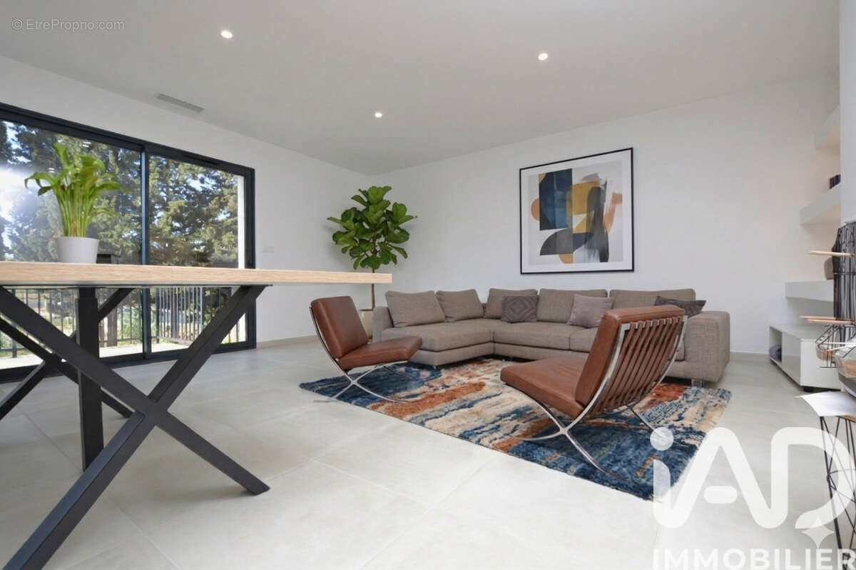 Photo 2 - Maison à BIZE-MINERVOIS