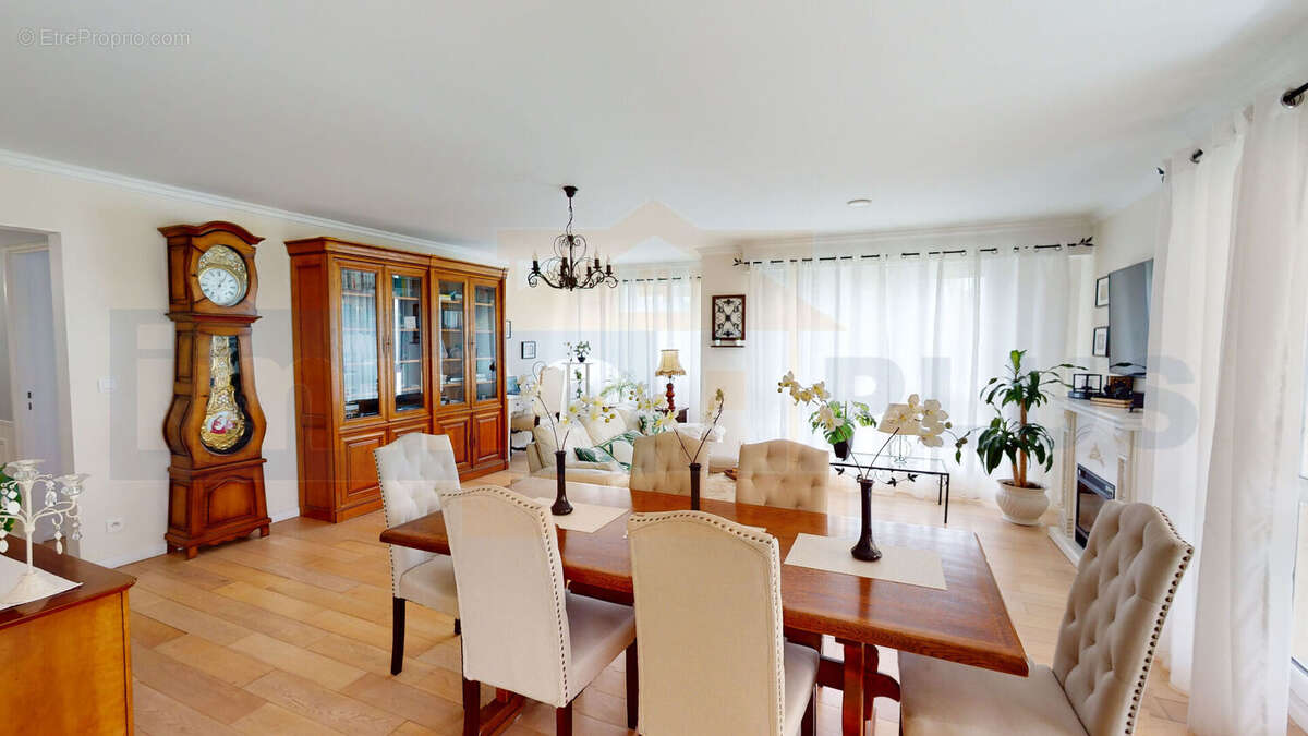 Appartement à BOIS-D'ARCY