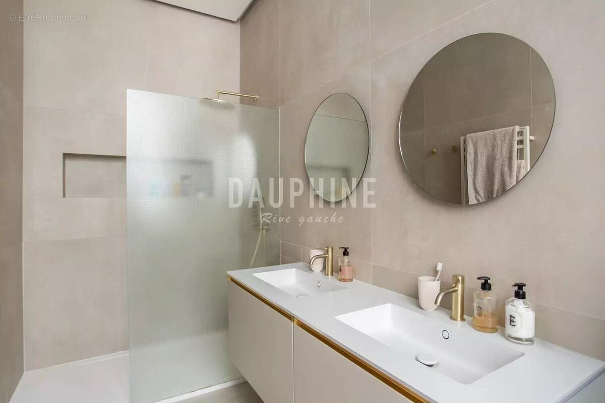 Appartement à PARIS-5E