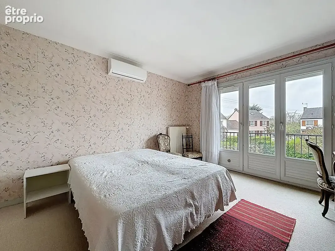 Maison 7 pièces 140 m² à vendre à Elancourt (78990) - photo 3