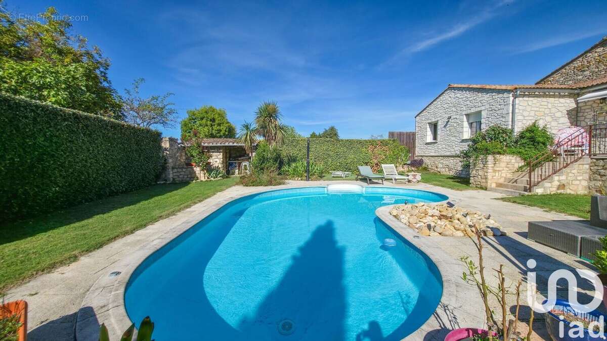 Photo 2 - Maison à BARJAC