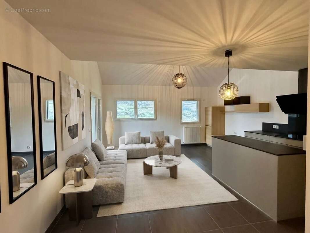 Appartement à SAINT-JEOIRE-PRIEURE