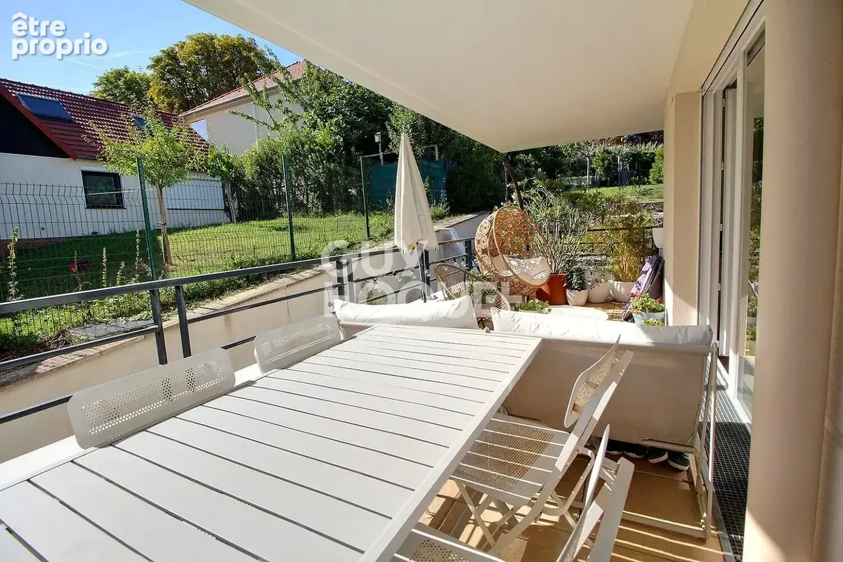 Chaville coeur de ville - elegant et lumineux appartement 4 pieces avec deux terrasses - photo 3