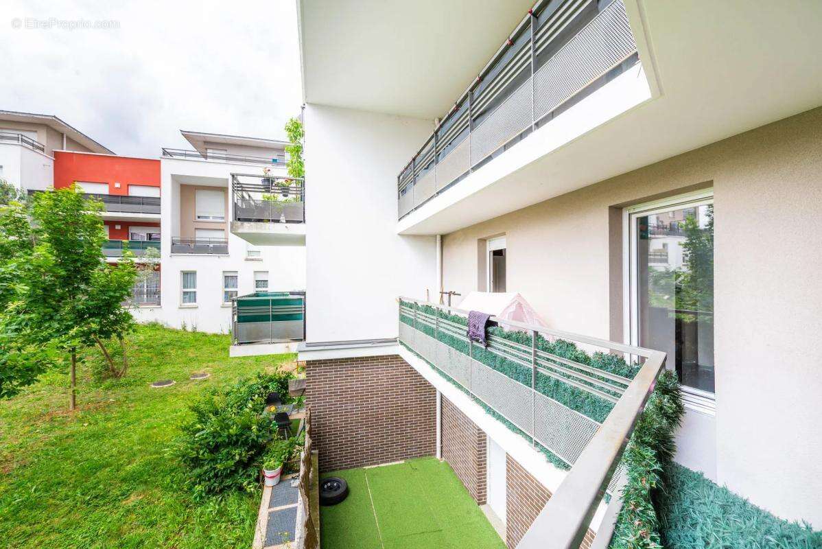 Appartement à CORBEIL-ESSONNES