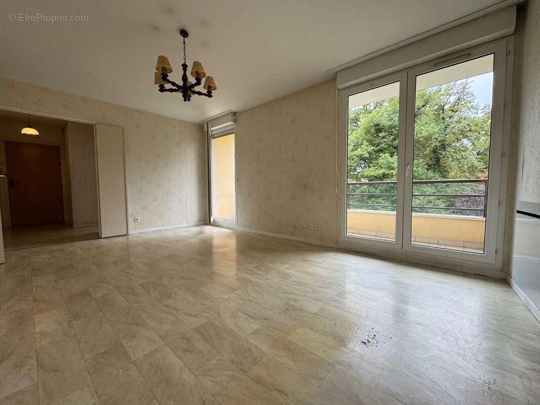 Appartement à LE PLESSIS-TREVISE