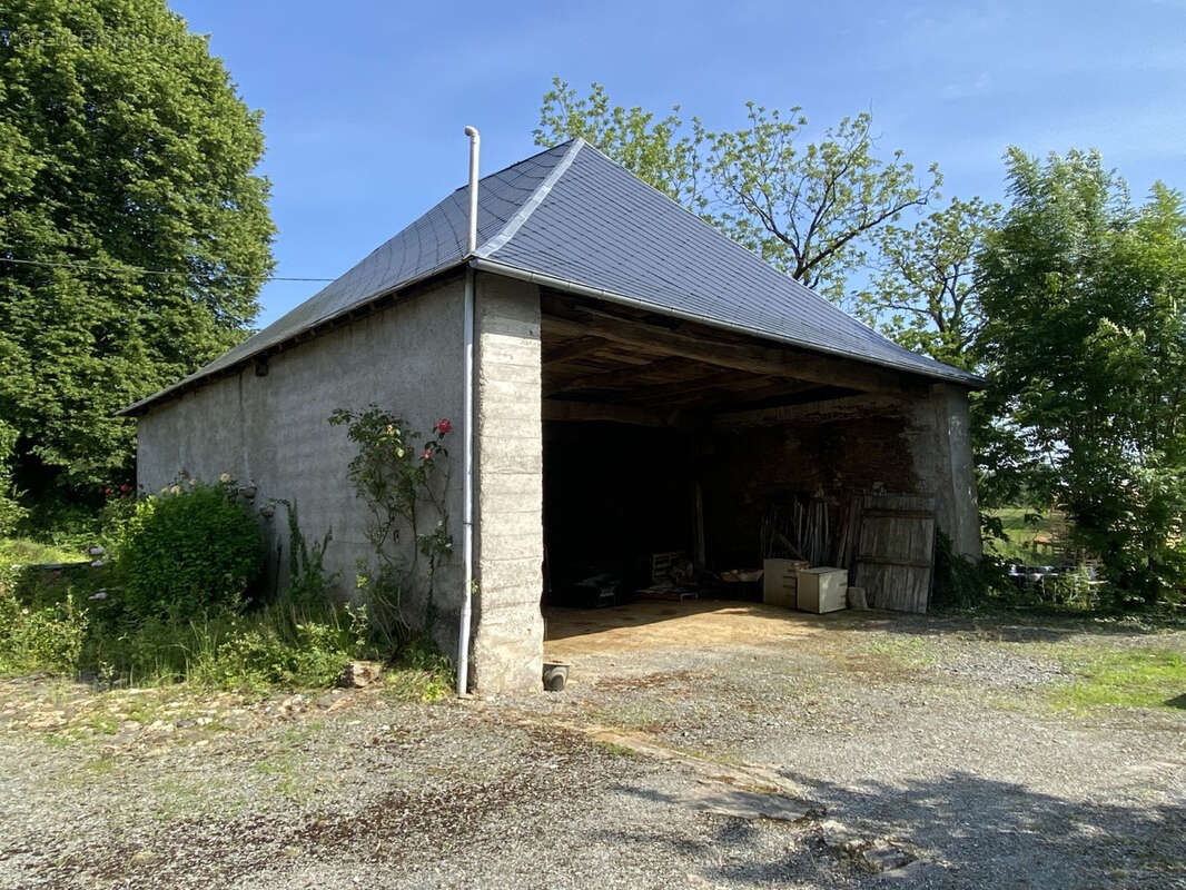 Maison en pierres tb etat dependances - photo 7