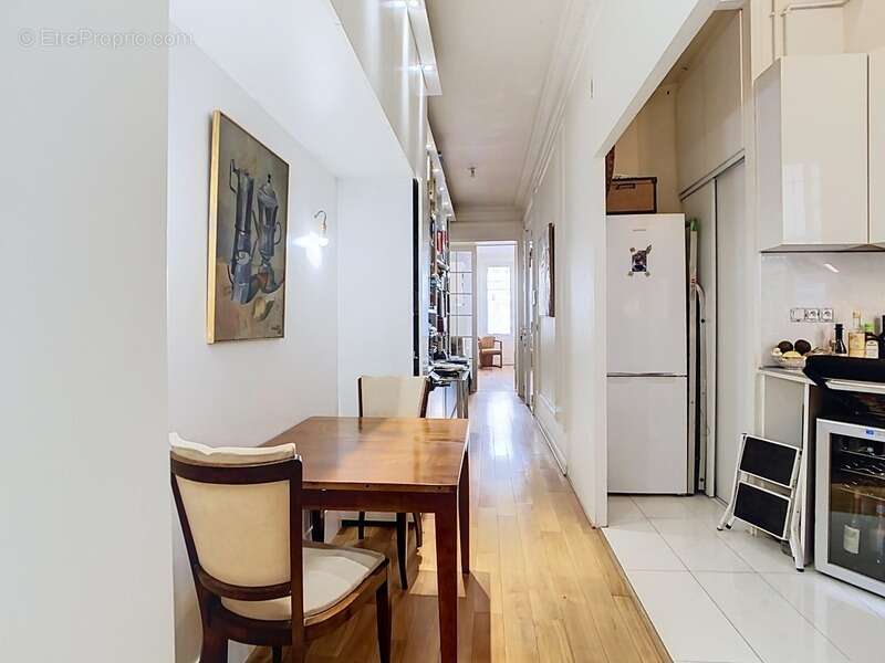 Appartement à PARIS-17E