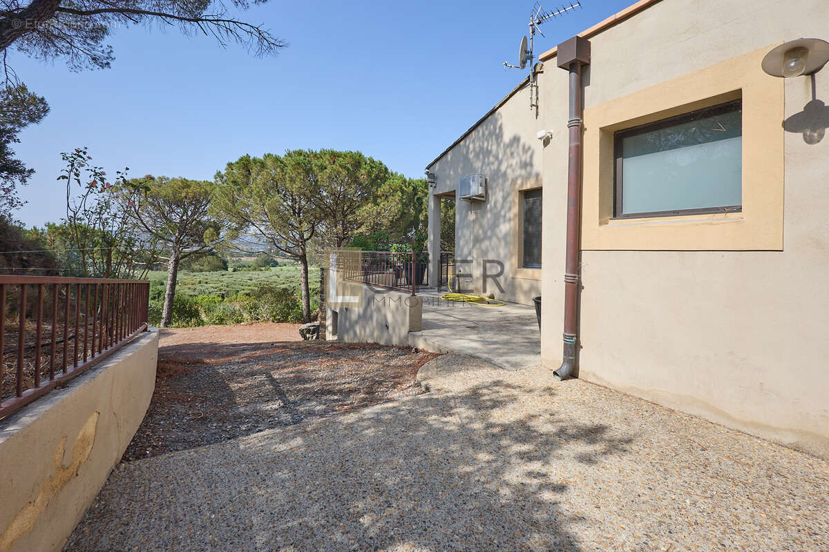 Maison à VILLEDUBERT