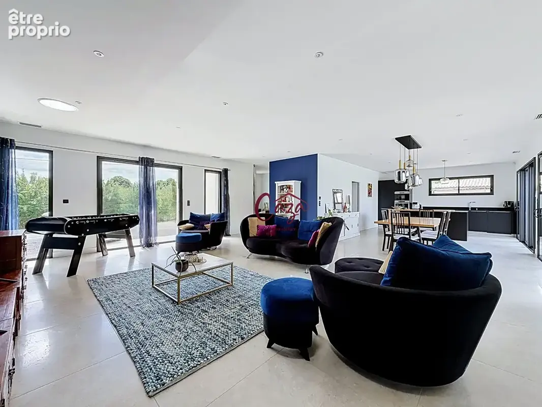 Villa comtemporaine de plain pied 183 m2 garage , piscine , 4 chambres - photo 4