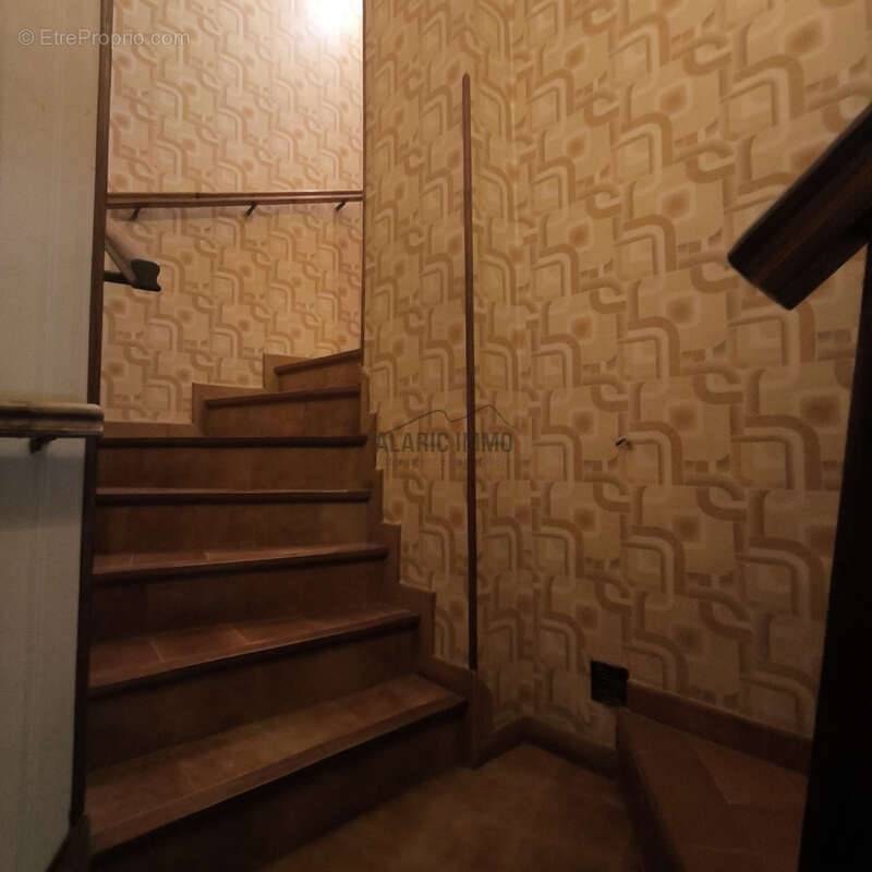 Maison  de charme en pierre avec jardin clos et parking privé - photo 38
