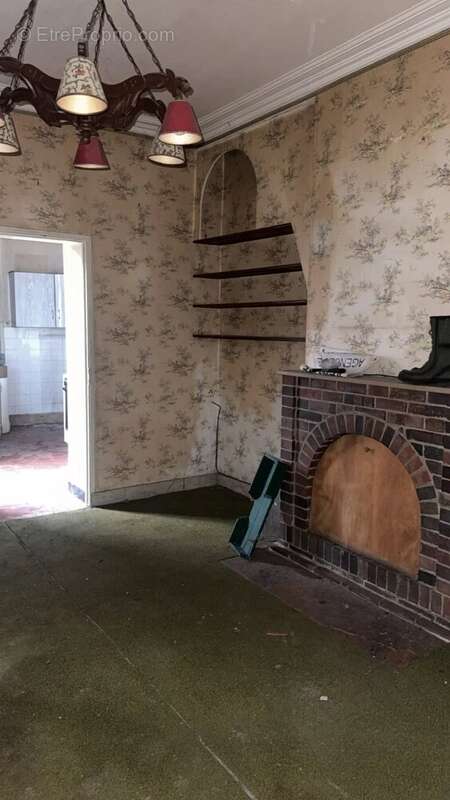 Maison à BRIENON-SUR-ARMANCON