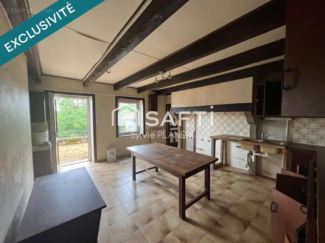 Maison 79 m² à Merinchal  - photo 5