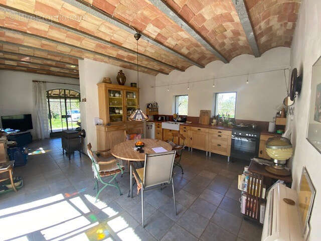 Maison à SAINT-FELIX-DE-PALLIERES