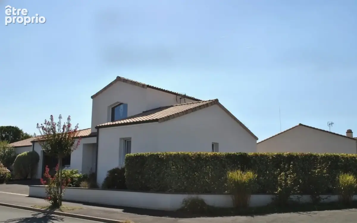 Maison à vendre 7 pièces L'HERBERGEMENT (85) - photo 22