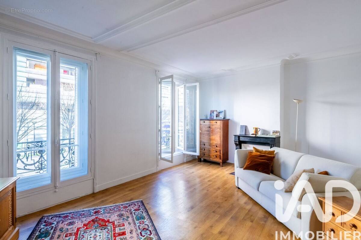 Photo 1 - Appartement à PARIS-17E