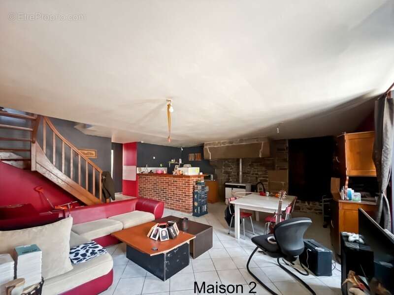  Ensemble immobilier– Commune de Cuves - photo 3
