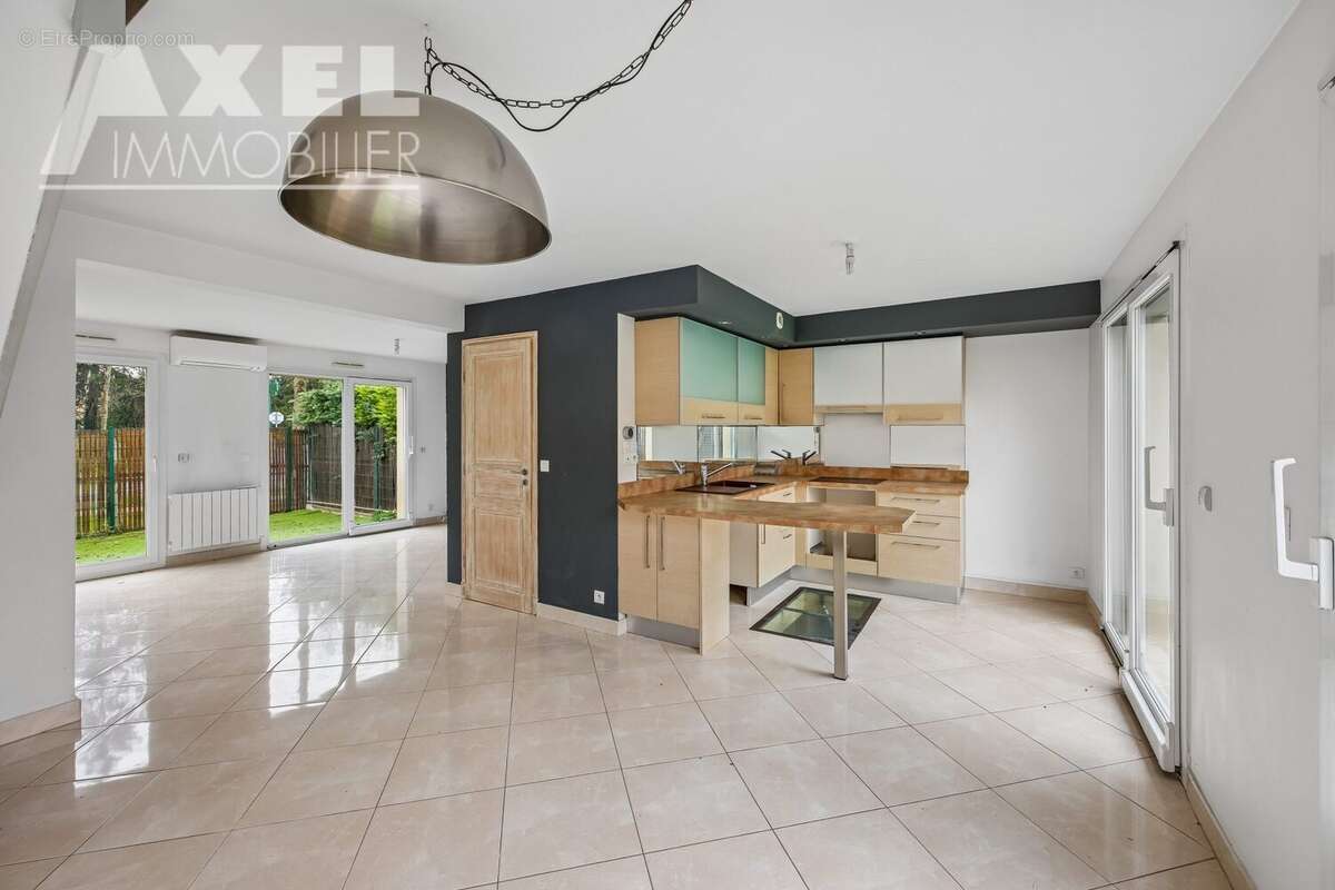 Appartement à BOIS-D'ARCY