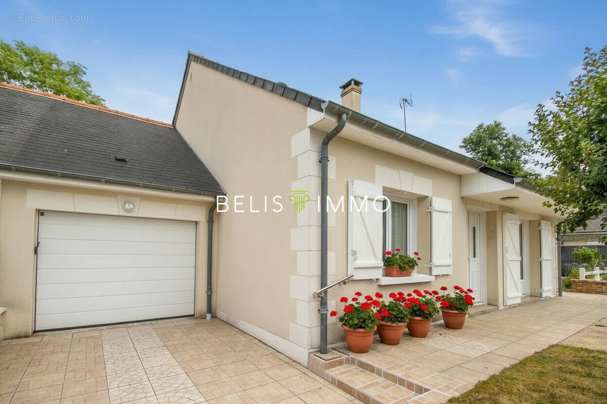 Maison à MONTLOUIS-SUR-LOIRE