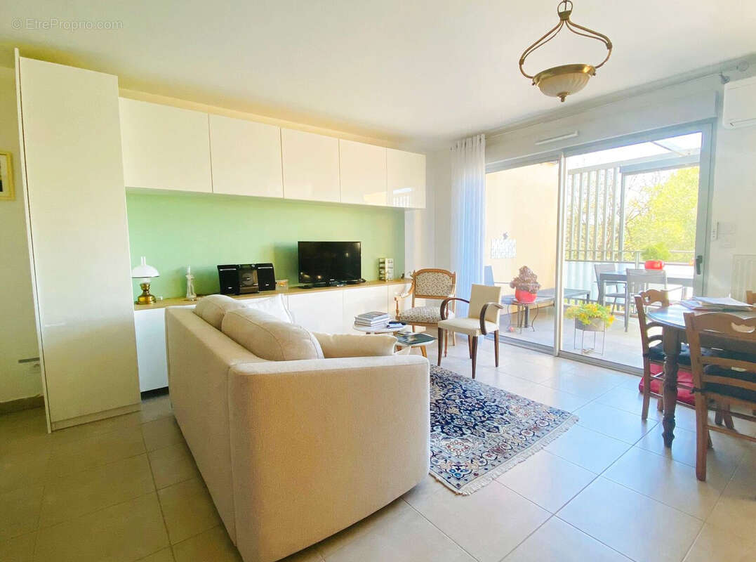Appartement à SIX-FOURS-LES-PLAGES