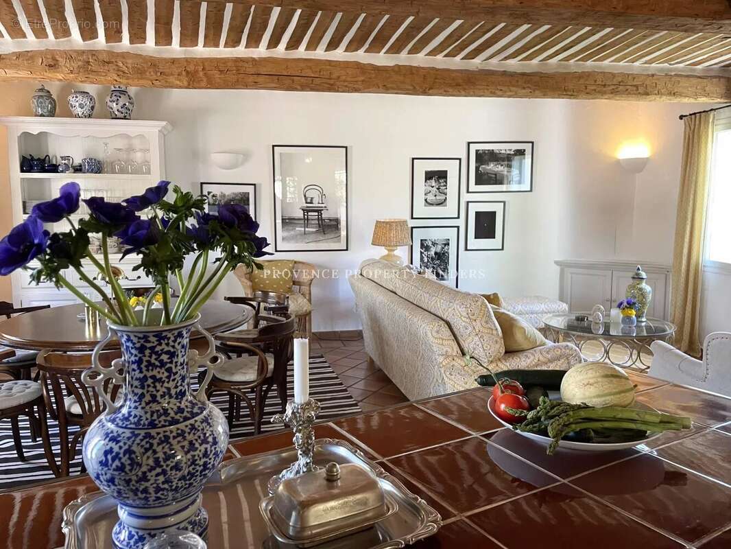 Maison à LORGUES