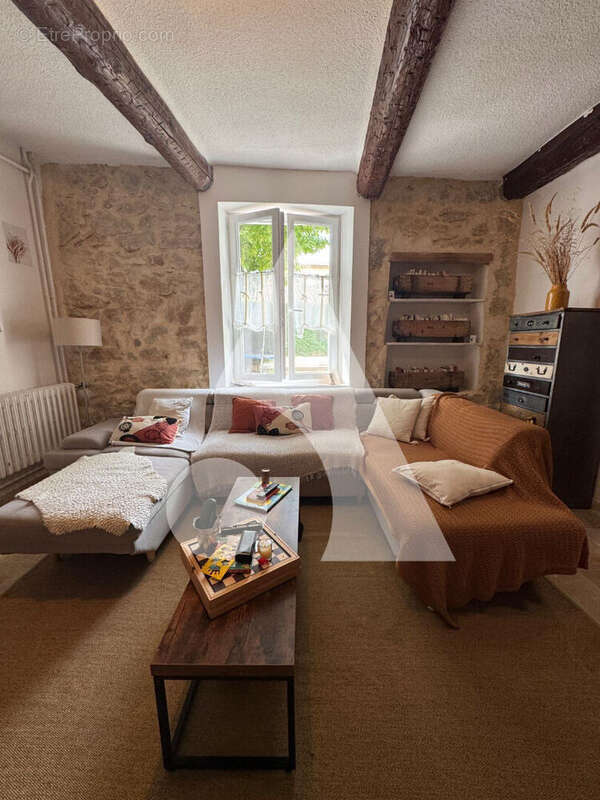 Maison à JONQUIERES